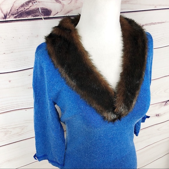 URCHIN Royal Blue Cashmere Faux Fur Collar Sweater - Picture 2 of 8